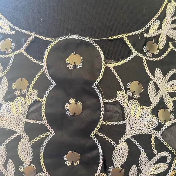 Laurie & Joe Embroidery Top Gray color size M - Picture 6 of 11